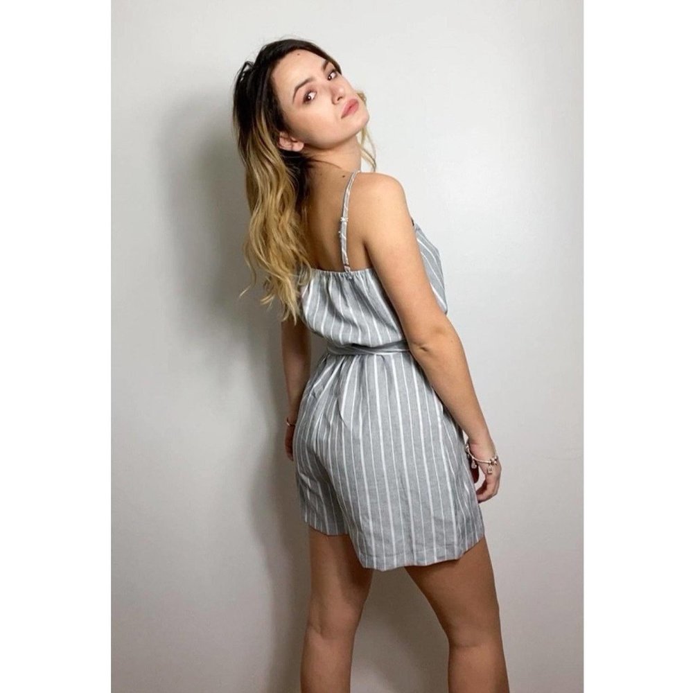 LIGHT GREY ROMPER - Picture 2 of 2